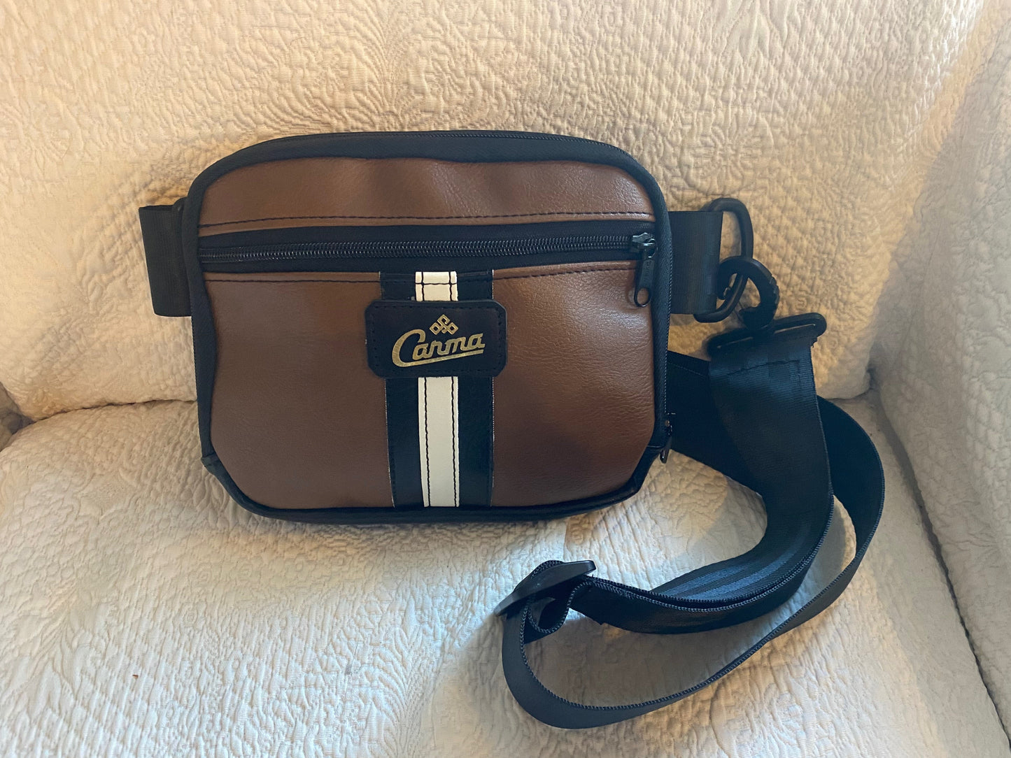Earthen Speedster Crossbody