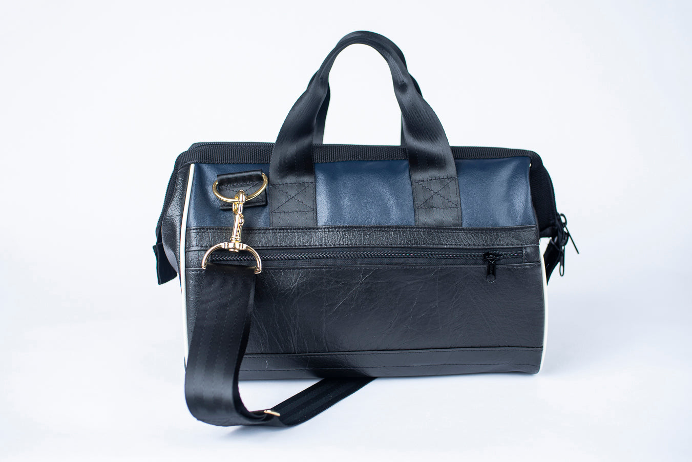 Carma Gearbag in Midnight Navy and Black