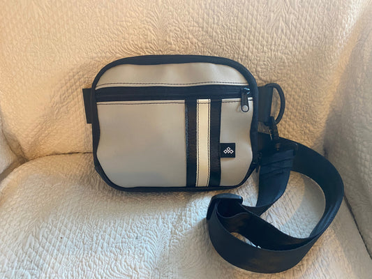 Light Grey Speedster Crossbody